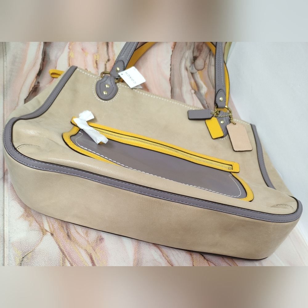 NWT Coach 22430 Hallie Color-block Leather Tote Cappuccino/Oyster - Picture 9 of 16
